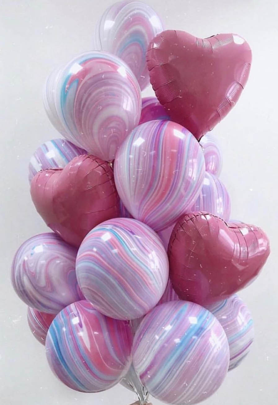 Розовый йогурт