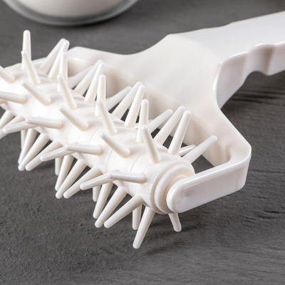 Валик для накатки теста Доляна «Дырки», 21×12,5×6,5 см