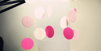 Гирлянда на нитке "Кружочки" розовая