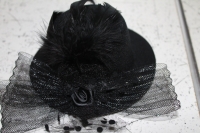 Карнавальная шляпка черная на прищепках