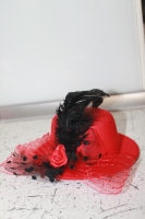 Карнавальная шляпка красная на прищепках