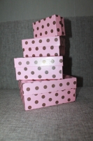 Коробка розовая в горох, прямоугольные