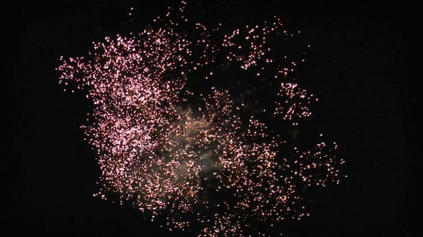 Батарея салютов "Сезам", 25 залпов